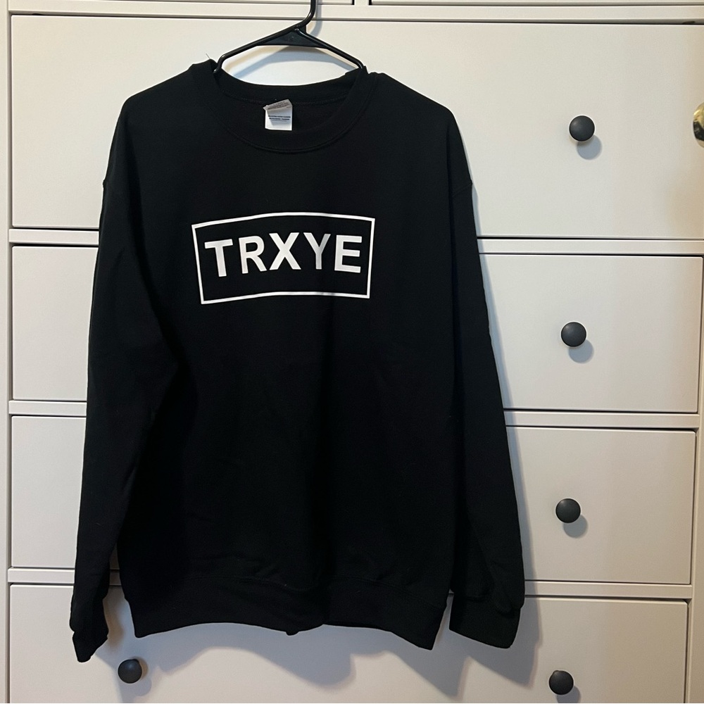 NWOT ‘trxye’ troye sivan crew neck sweatshirt